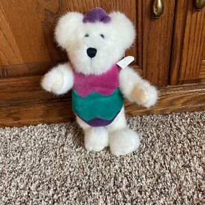 The Boyd’s Collection vintage Easter Bear